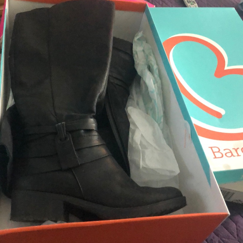 Brand new black leather boots